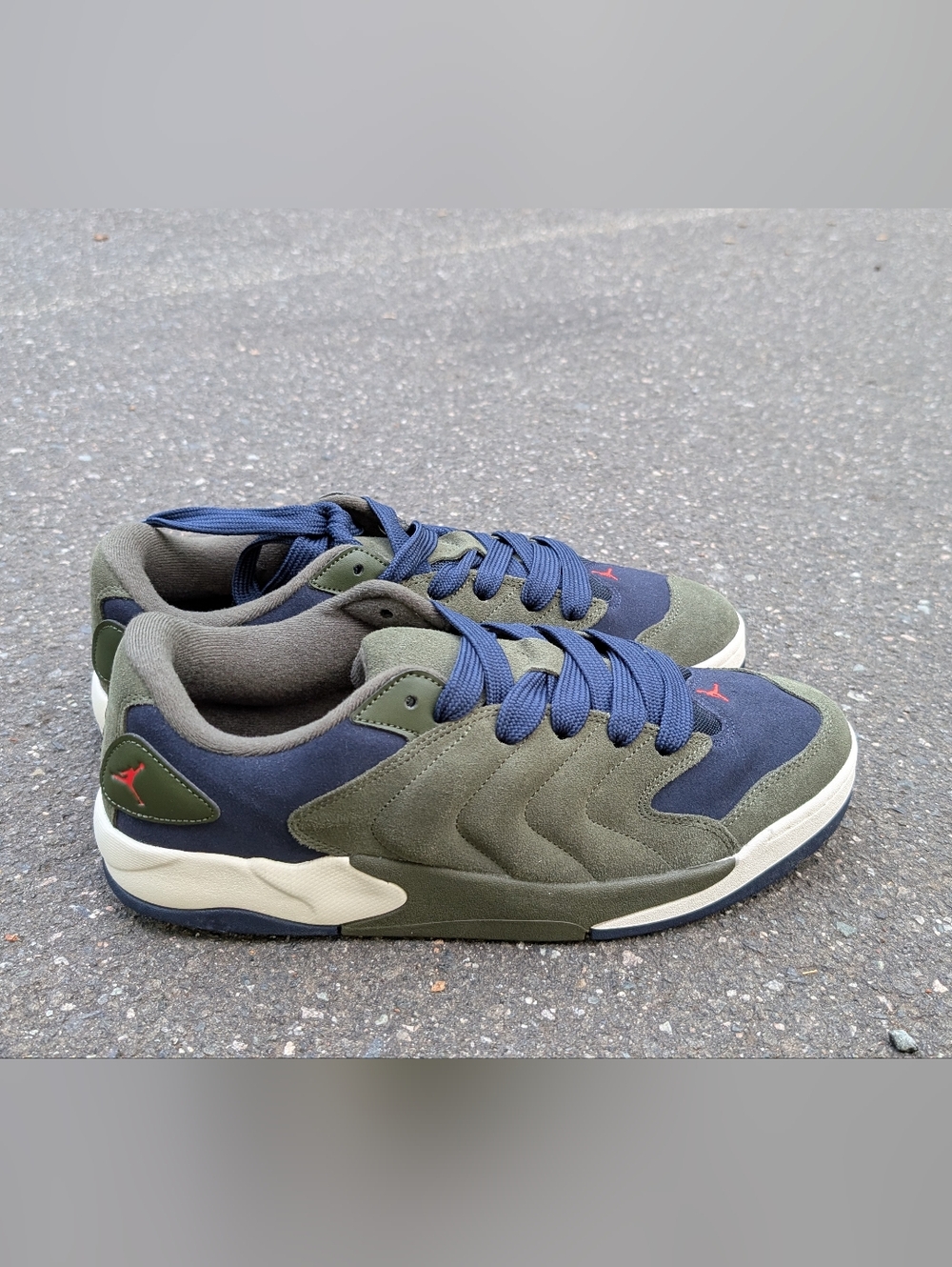 Jordan Session Men's Olive Green and Navy Suede Skate Sneakers (New)